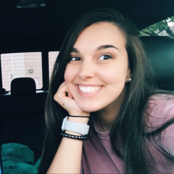 Meet your Posher, Bailey - Picture 1 of 1